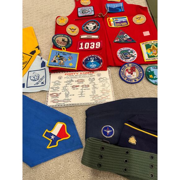 Large Lot of Boy Scouts items - Picture 9 of 9
